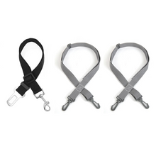 Lade das Bild in den Galerie-Viewer, PauliTravel – der Rücksitzschutz für Hunde mit Anschnallgurt