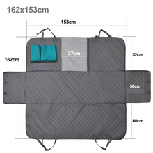 Lade das Bild in den Galerie-Viewer, PauliTravel – der Rücksitzschutz für Hunde mit Anschnallgurt