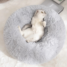 Lade das Bild in den Galerie-Viewer, PauliDream Tierbett – Ein Flauschiges Plätzchen zum Träumen
