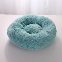 Lade das Bild in den Galerie-Viewer, PauliDream Tierbett – Ein Flauschiges Plätzchen zum Träumen
